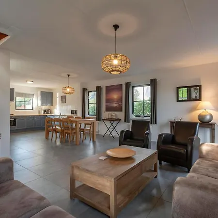 Holiday home De Buitenplaats 42 *