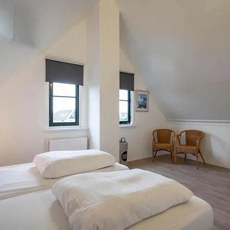 De Buitenplaats 42 Holiday home *